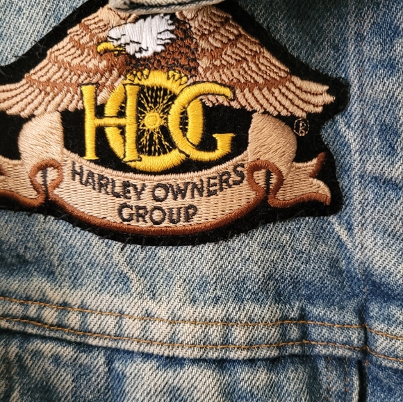 Women's Levis Jean Jacket - Picture 4 of 6